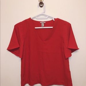 Red short-sleeved v-neck blouse